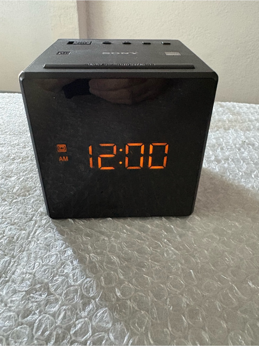 Sony ICF-C1 AM/FM Cube Alarm Clock Radio